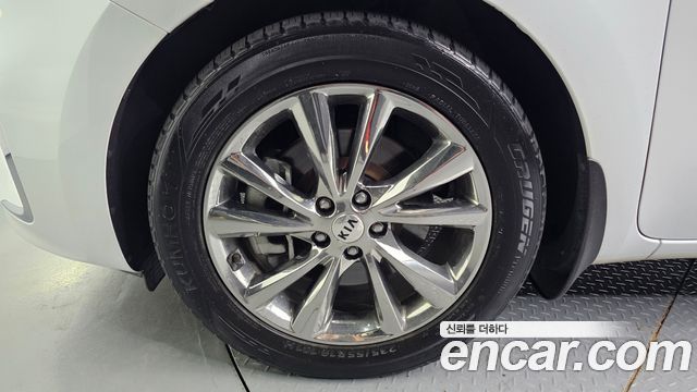 Kia Canival 2019 — photo 5
