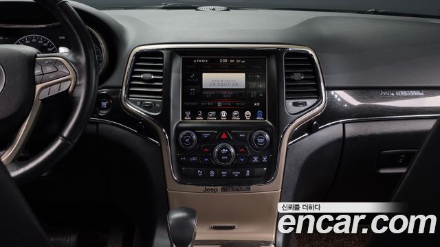 Jeep Cherokee 2016 — photo 12