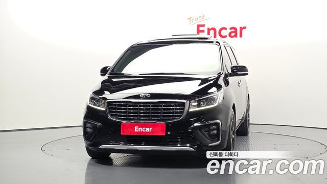 Kia Canival 2019 — photo 3