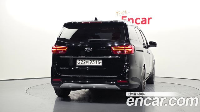 Kia Canival 2019 — photo 4