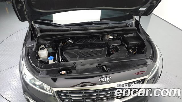 Kia Canival 2019 — photo 6