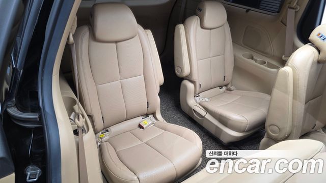 Kia Canival 2019 — photo 19
