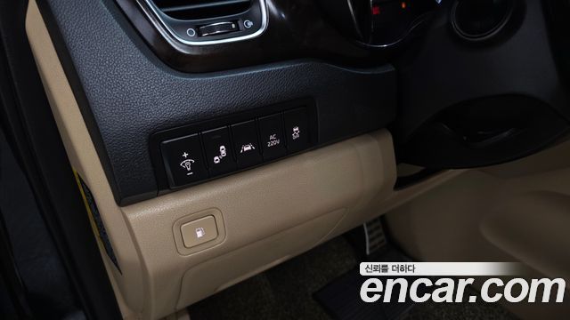 Kia Canival 2019 — photo 23