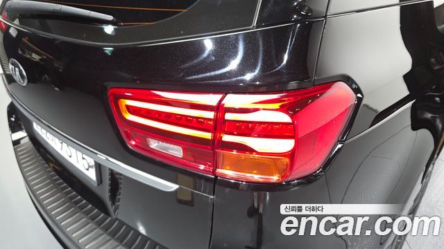 Kia Canival 2019 — photo 9