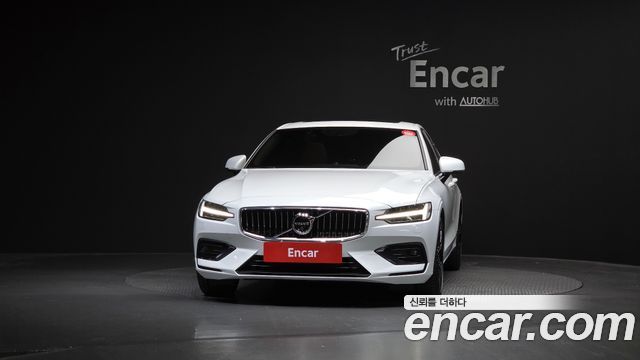 Volvo S60 2021 — photo 3