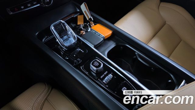 Volvo S60 2021 — photo 12