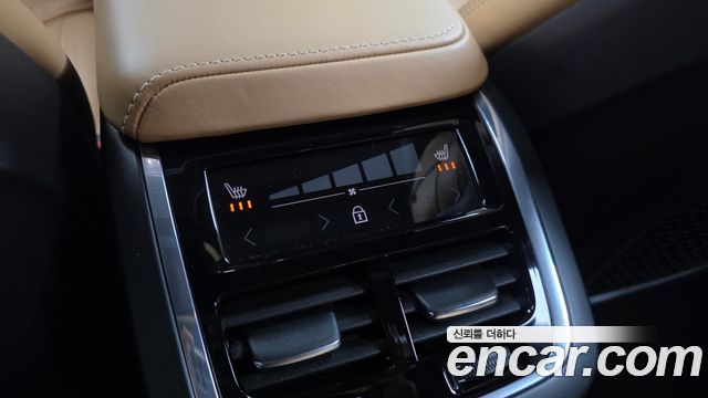 Volvo S60 2021 — photo 28