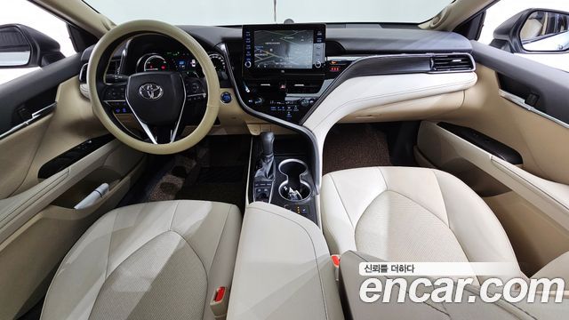Toyota Camry 2024 — photo 10