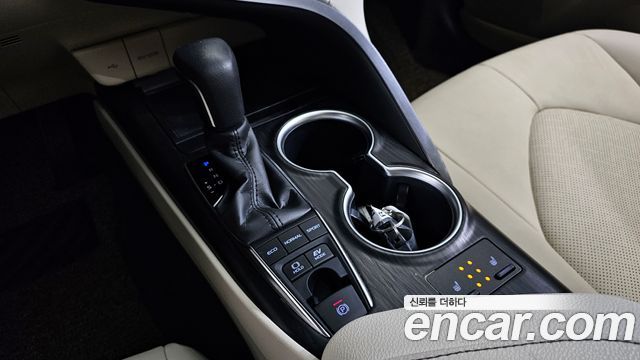 Toyota Camry 2024 — photo 12