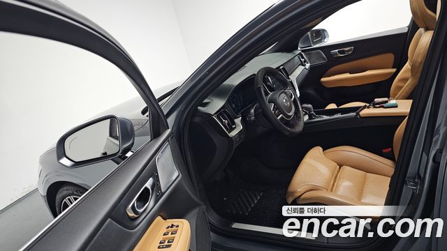 Volvo S60 2020 — photo 10
