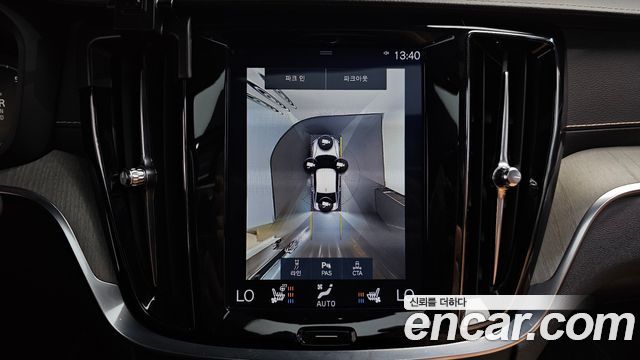 Volvo S60 2020 — photo 15