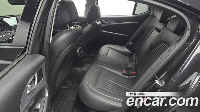 Genesis G70 2019 — photo 18