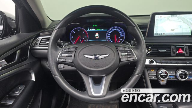 Genesis G70 2019 — photo 19