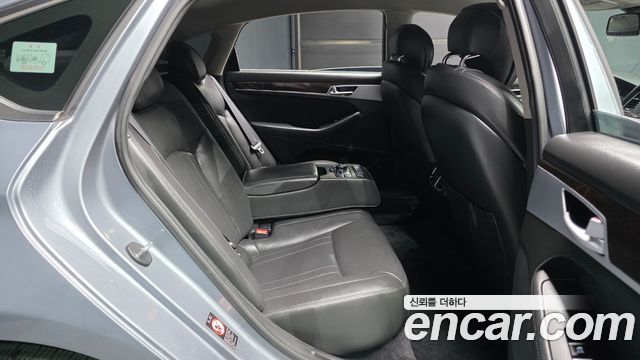 Hyundai Genesis 2015 — photo 18
