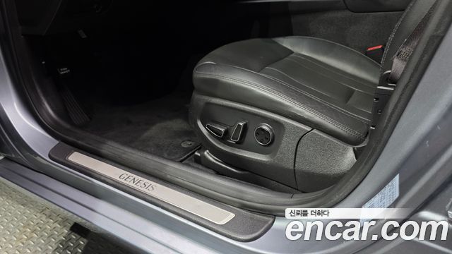 Hyundai Genesis 2015 — photo 23