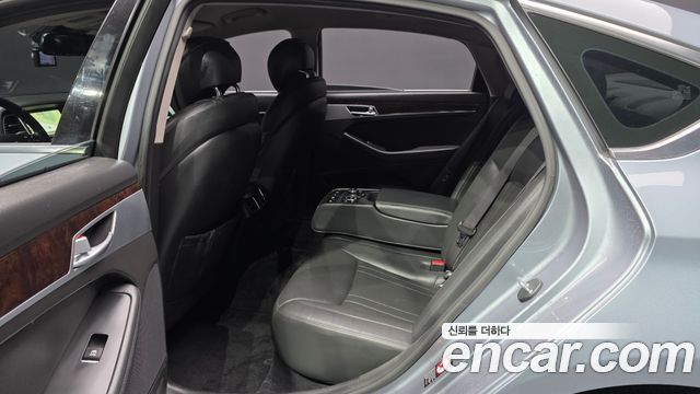 Hyundai Genesis 2015 — photo 16