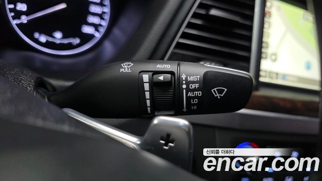 Hyundai Genesis 2015 — photo 28