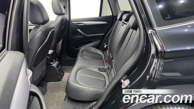 BMW X1 2017 — photo 16