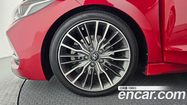 Hyundai AVANTE 2018 — photo 5