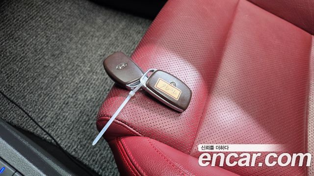 Hyundai AVANTE 2018 — photo 22