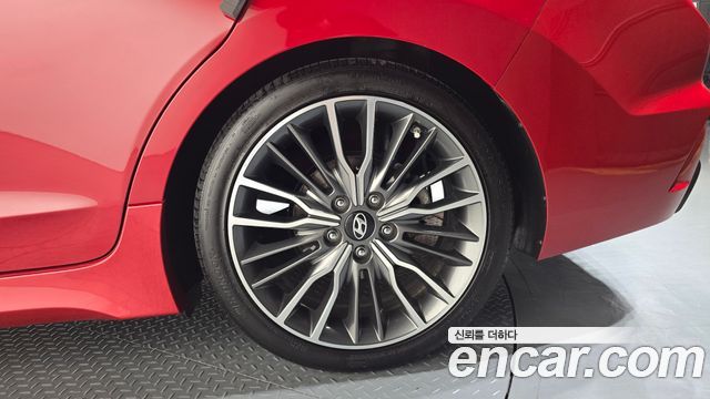 Hyundai AVANTE 2018 — photo 7