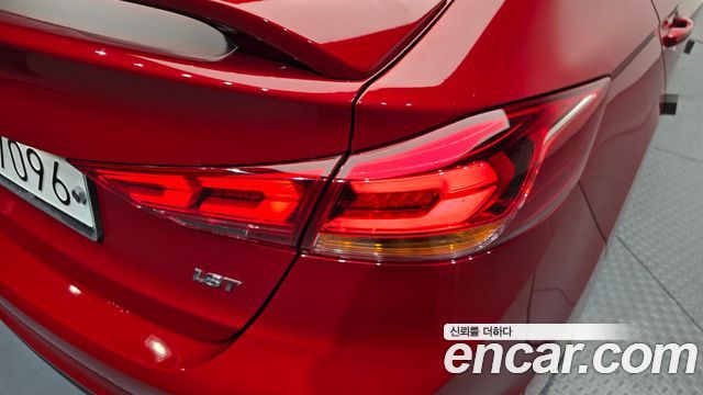 Hyundai AVANTE 2018 — photo 9