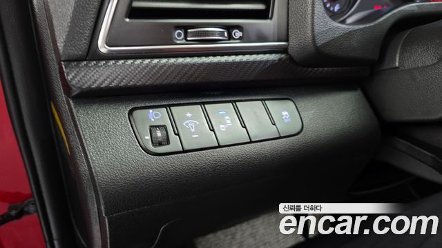 Hyundai AVANTE 2018 — photo 27
