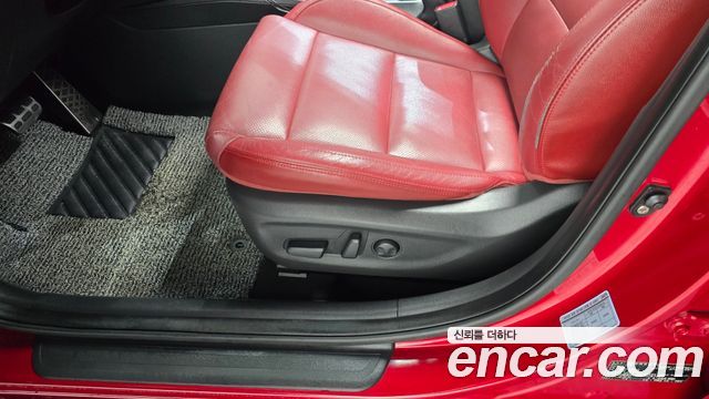 Hyundai AVANTE 2018 — photo 32