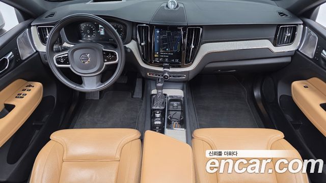 Volvo XC60 2019 — photo 7