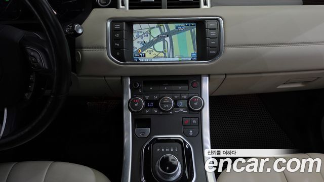 Land Rover Range Rover Evoque 2015 — photo 14