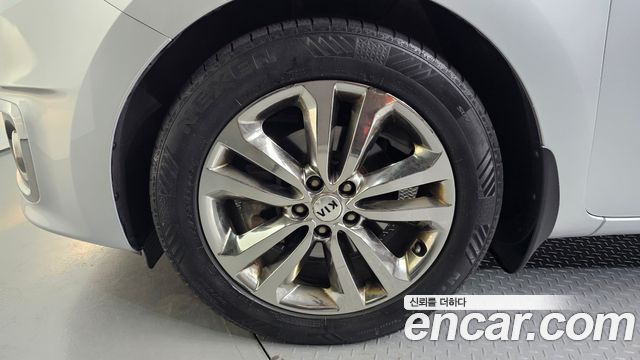Kia Canival 2016 — photo 5