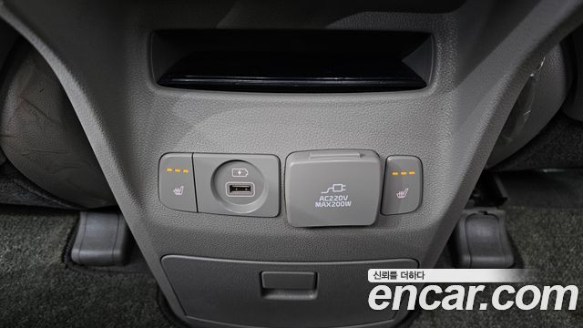 Kia Canival 2016 — photo 17