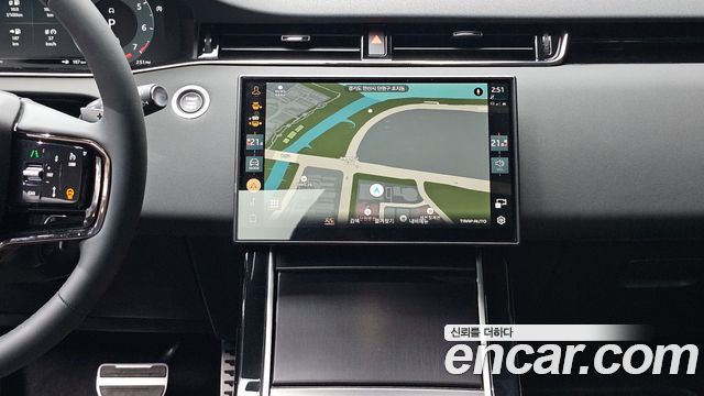 Land Rover Range Rover Evoque 2026 — photo 15