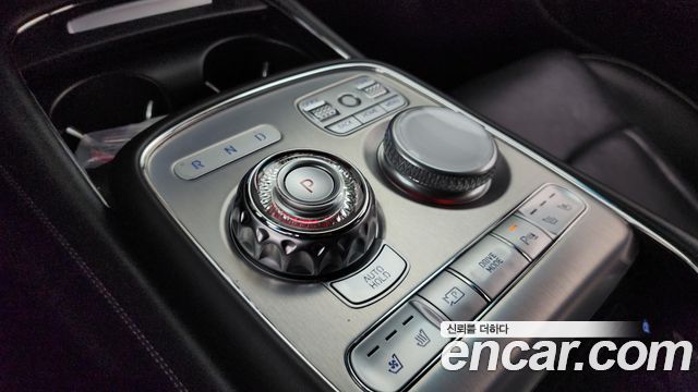 Genesis G90 2022 — photo 12