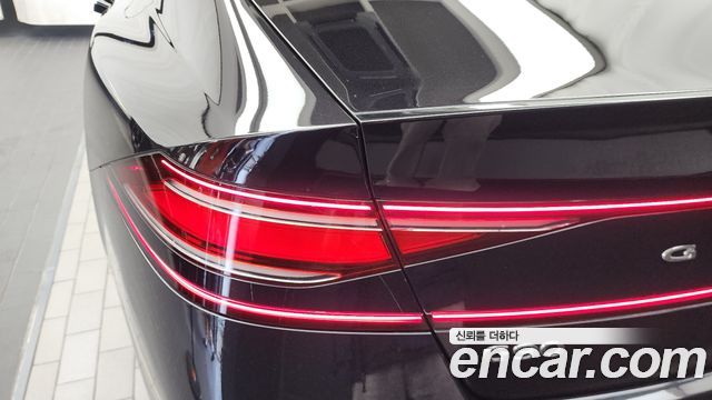 Genesis G90 2022 — photo 9