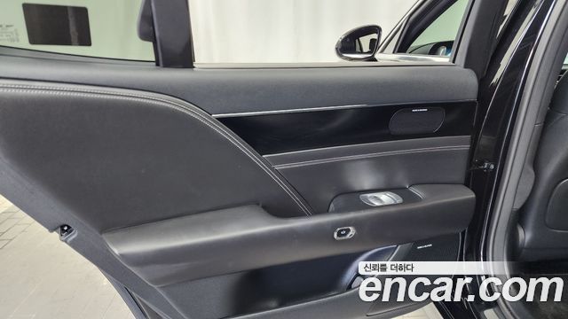 Genesis G90 2022 — photo 15
