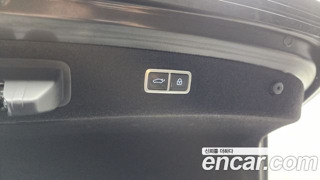 Genesis G90 2022 — photo 27