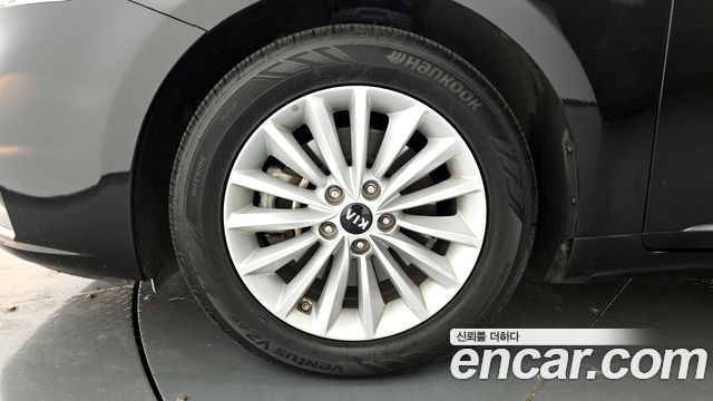 Kia K7 2016 — photo 5