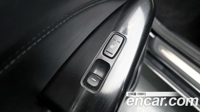 Kia K7 2016 — photo 19