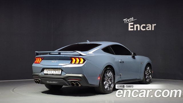 Ford Mustang 2024 — photo 2