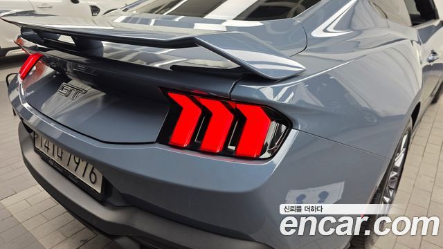 Ford Mustang 2024 — photo 9