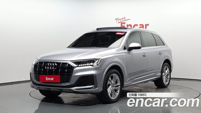 Audi Q7 2021 — photo 35