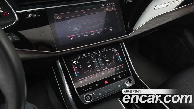 Audi Q7 2021 — photo 23