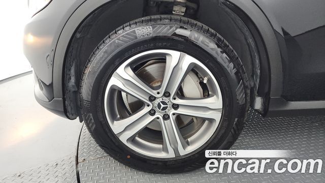 Mercedes-Benz GLC-Class 2019 — photo 5