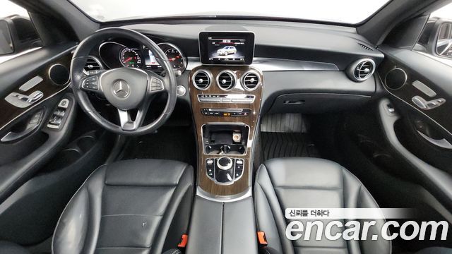 Mercedes-Benz GLC-Class 2019 — photo 10