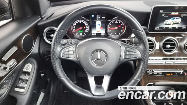 Mercedes-Benz GLC-Class 2019 — photo 19