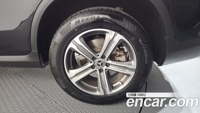 Mercedes-Benz GLC-Class 2019 — photo 7