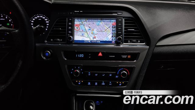 Hyundai Sonata 2017 — photo 19