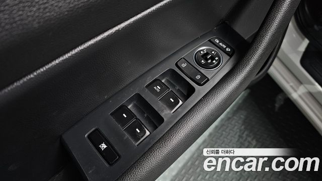 Hyundai Sonata 2017 — photo 28