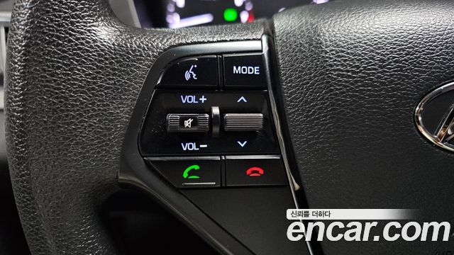 Hyundai Sonata 2017 — photo 30